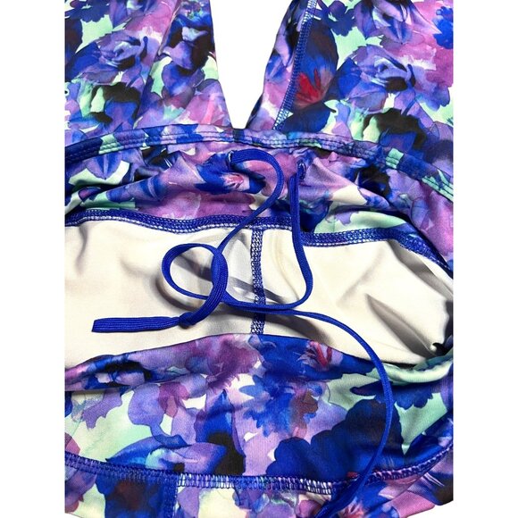 Danskin Now Womens Floral Capri Leggings S 4-6 Polyester/Spandex Blue & Purple - Picture 3 of 7